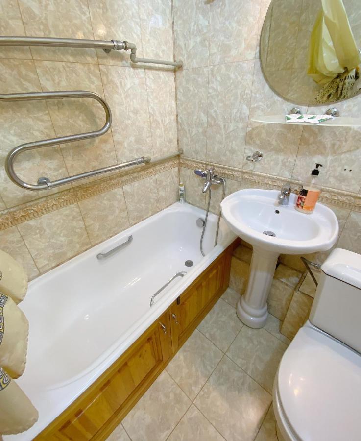 Апартаменты Аэропорт Almaty Extérieur photo